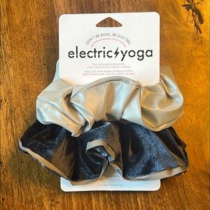 ELECTRIC YOGA Scrunchies Reflective With Hidden Zipper Pockets 2 Pack